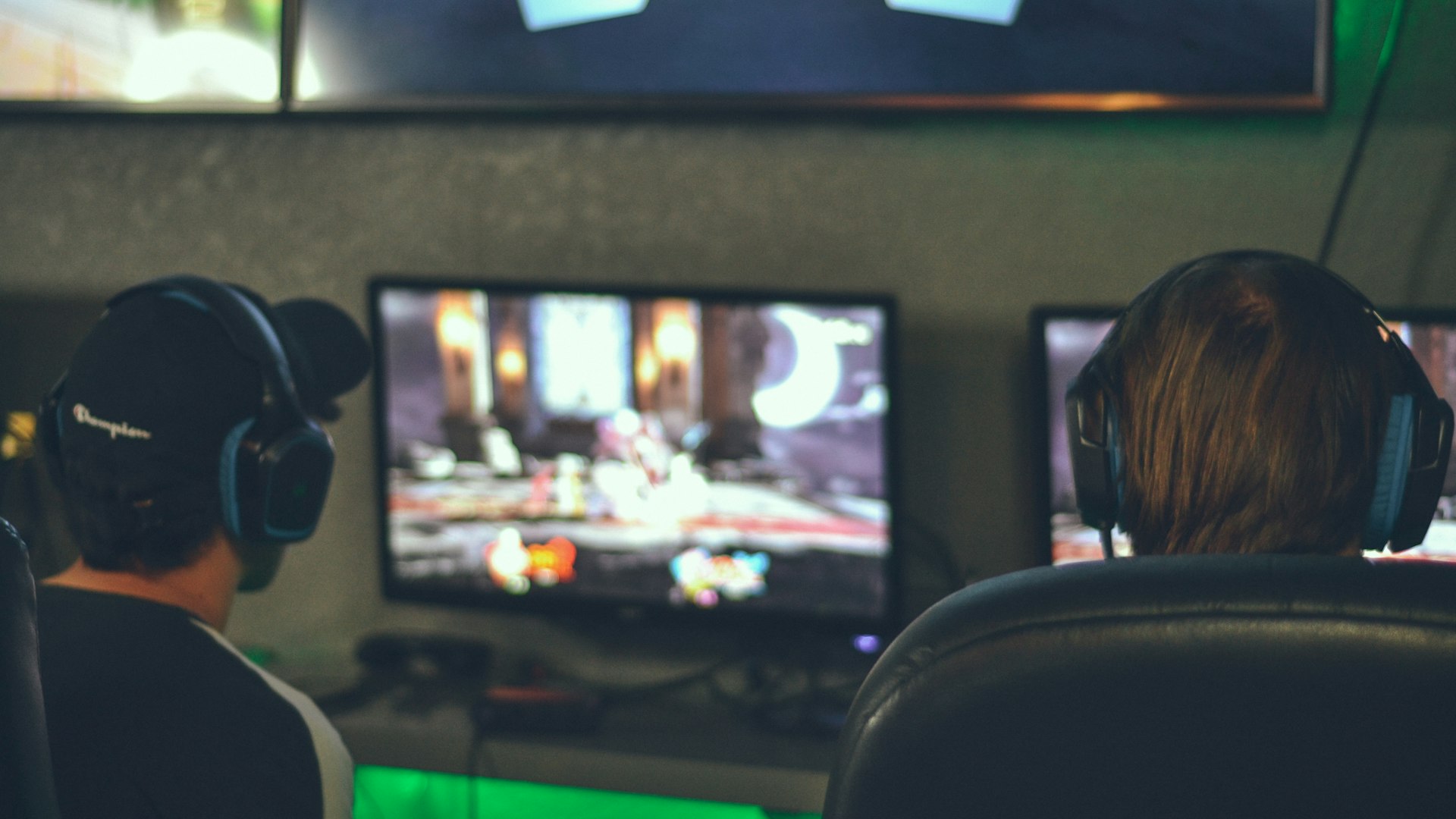Players competing at Shadow Battle Odyssey gaming studio